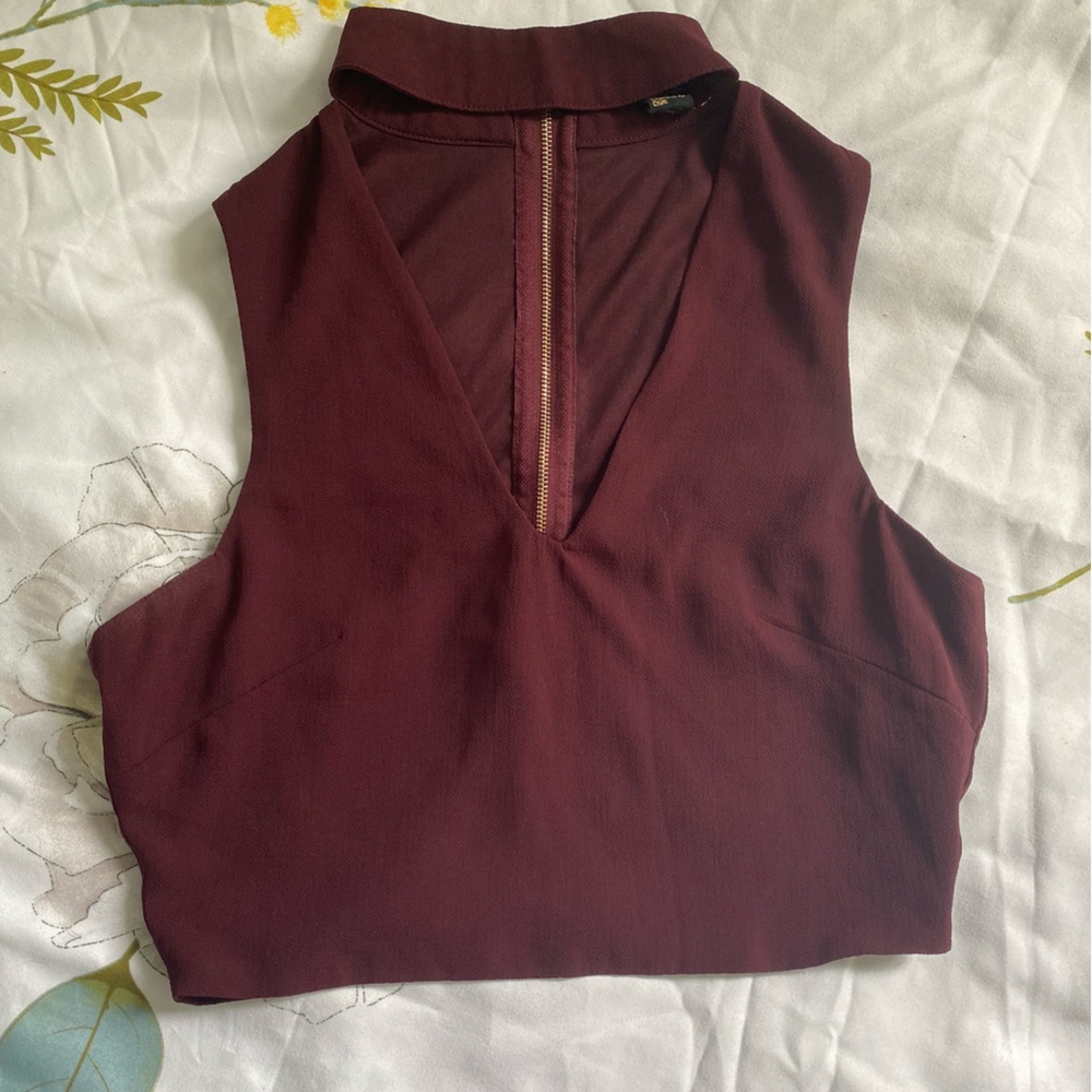 Burgundy crop top with gold zipper